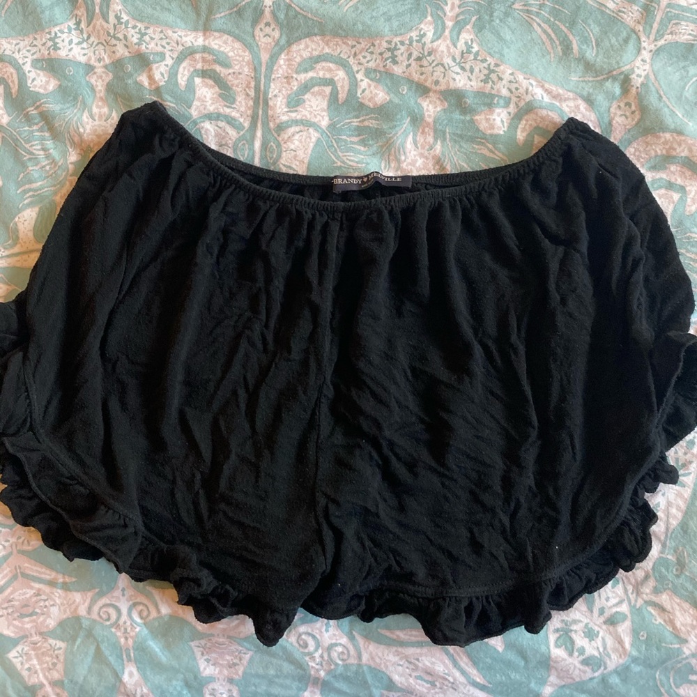 Black Brandy Melville shorts